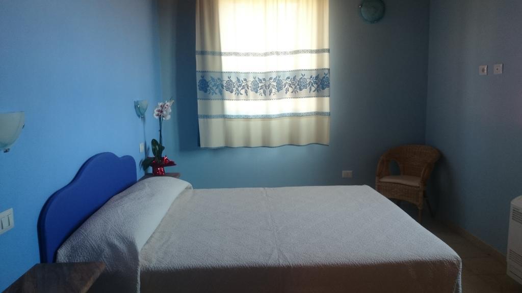 La Corte Dei Rei Aparthotel Castiadas Δωμάτιο φωτογραφία