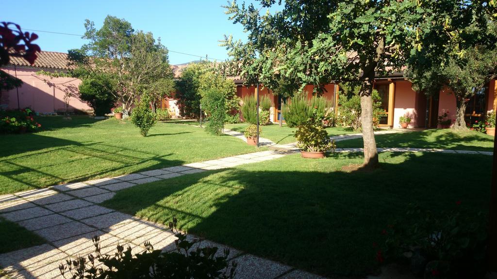 La Corte Dei Rei Aparthotel Castiadas Εξωτερικό φωτογραφία