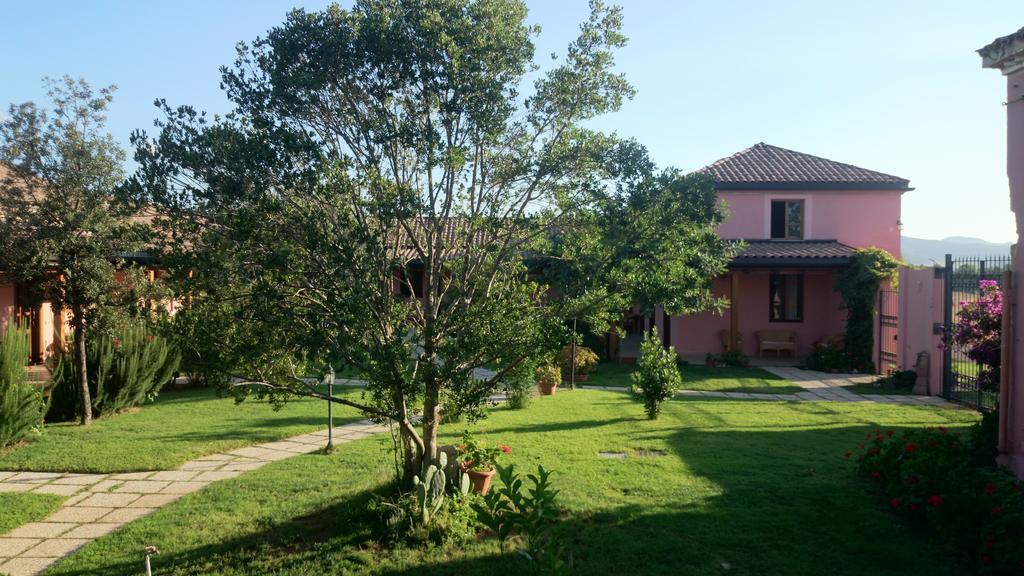 La Corte Dei Rei Aparthotel Castiadas Εξωτερικό φωτογραφία