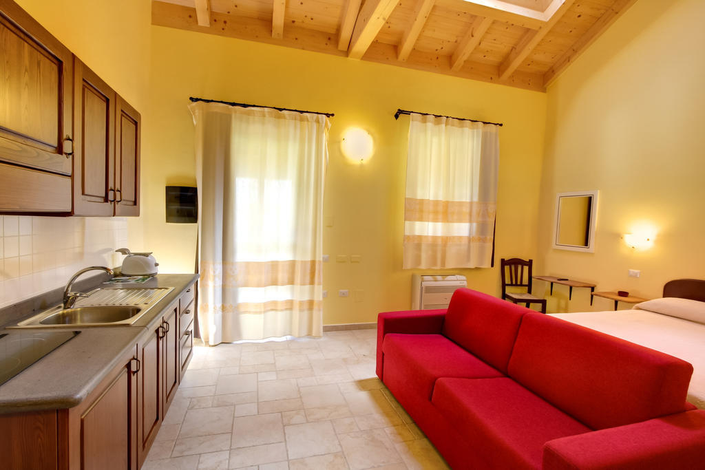 La Corte Dei Rei Aparthotel Castiadas Δωμάτιο φωτογραφία