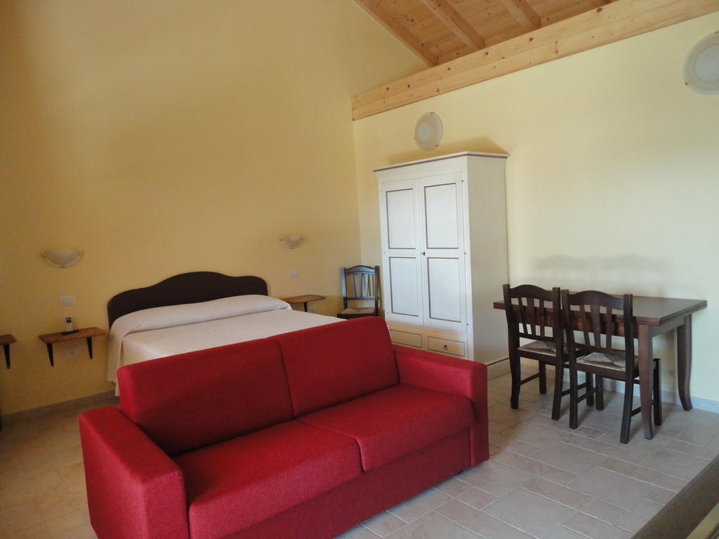 La Corte Dei Rei Aparthotel Castiadas Δωμάτιο φωτογραφία