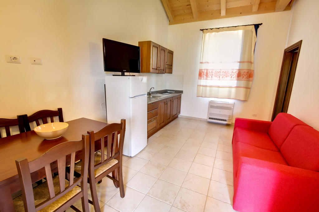 La Corte Dei Rei Aparthotel Castiadas Δωμάτιο φωτογραφία
